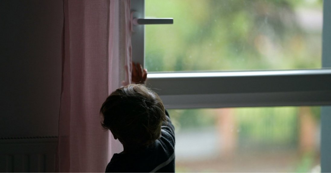 У Тернополі п’ятирічний хлопчик випав з четвертого поверху