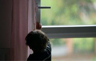 У Тернополі п’ятирічний хлопчик випав з четвертого поверху