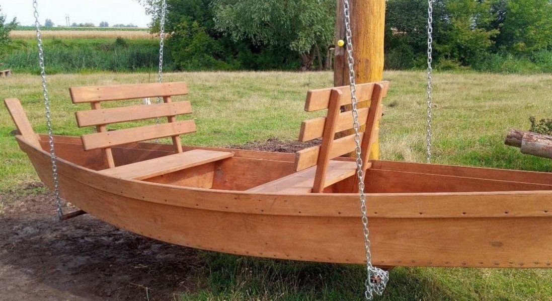 Волинянин встановив гойдалку заввишки 14 метрів: може потрапити до книги рекордів України