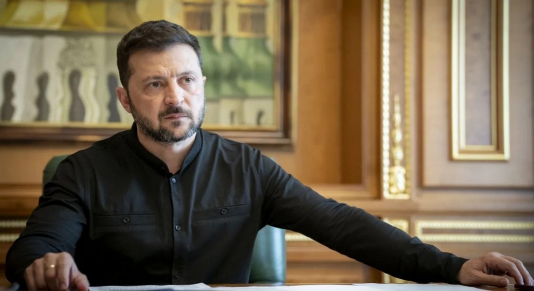 Зеленський підписав закони щодо продовження воєнного стану та мобілізації