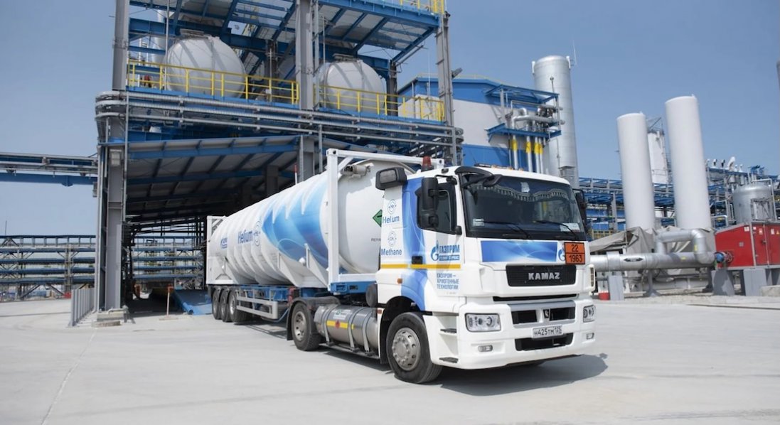 На росії по заводу, де виробляють гелій для ракет, вдарили дронами