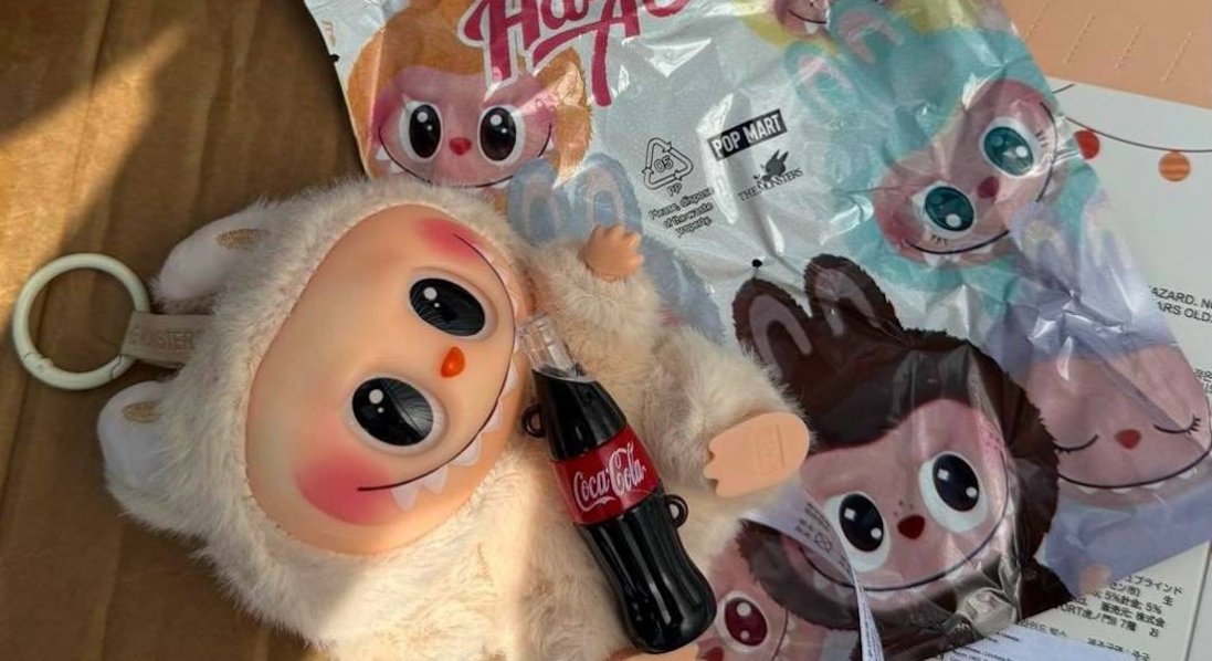 Підприємець з Волині намагався провезти через кордон контрафактні Labubu