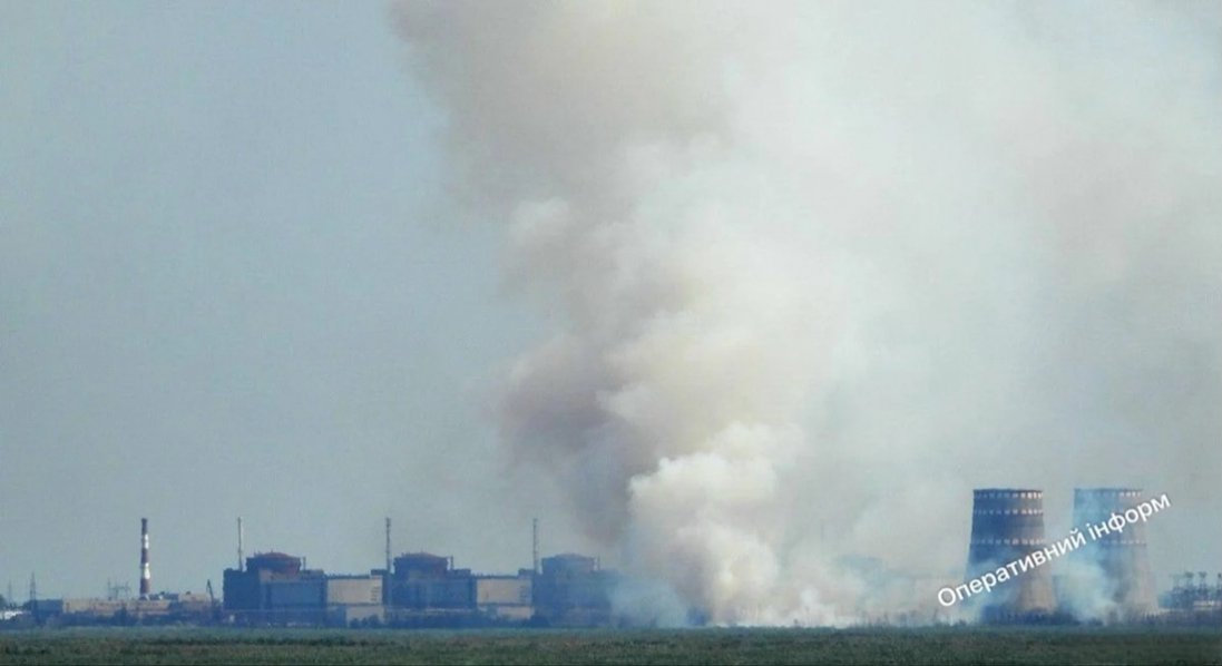 У районі вантажного порту Запорізької АЕС - задимлення
