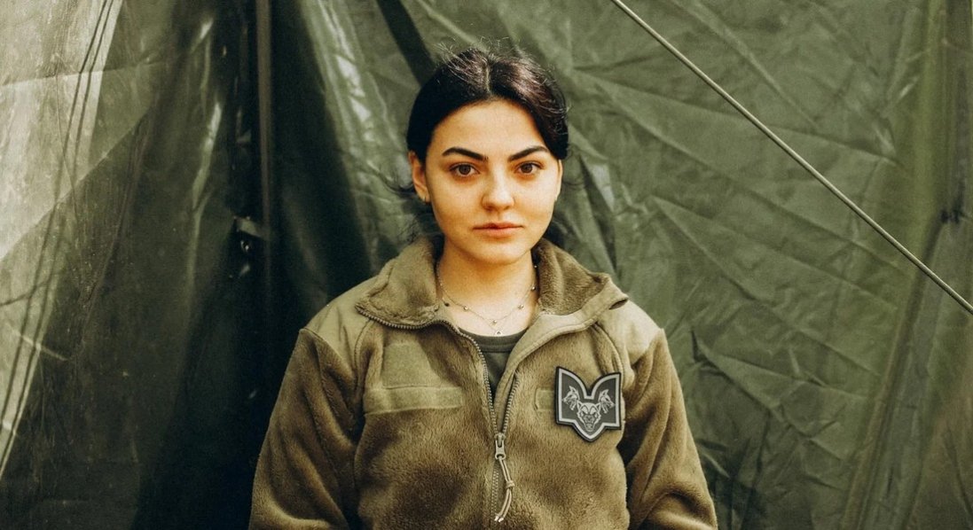 «До зустрічі в суді», - Михайлова відповіла підсанкційному блогеру, який звинуватив її в купівлі авто під час зборів