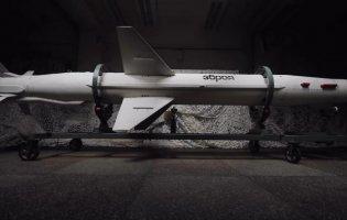 Україна вперше показала далекобійну ракету «Довгий Нептун»