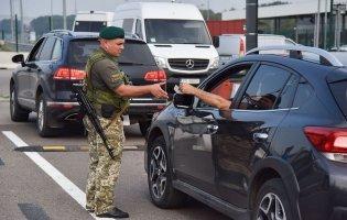 В Україні чоловікам до 25 років можуть дозволити виїзд за кордон