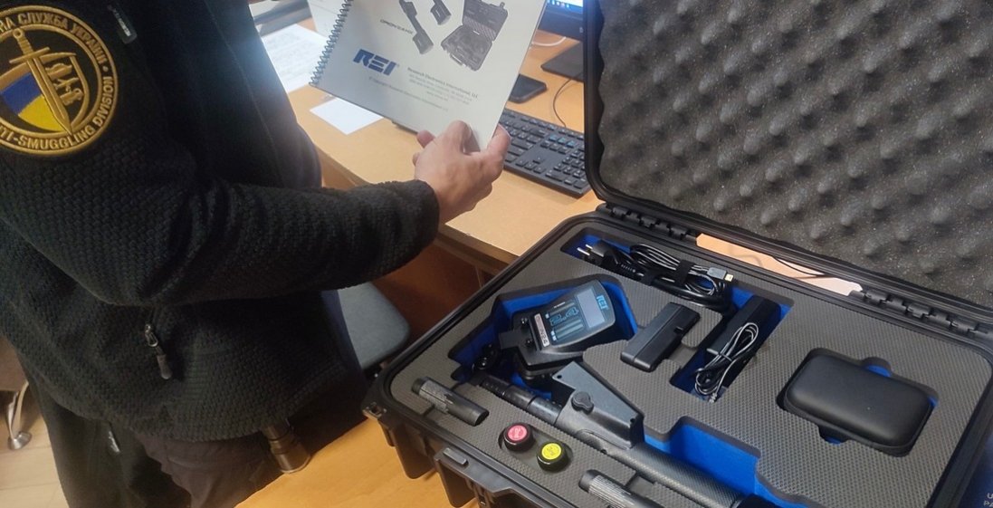 Через «Ягодин» намагалися незаконно ввезти дорогу електроніку