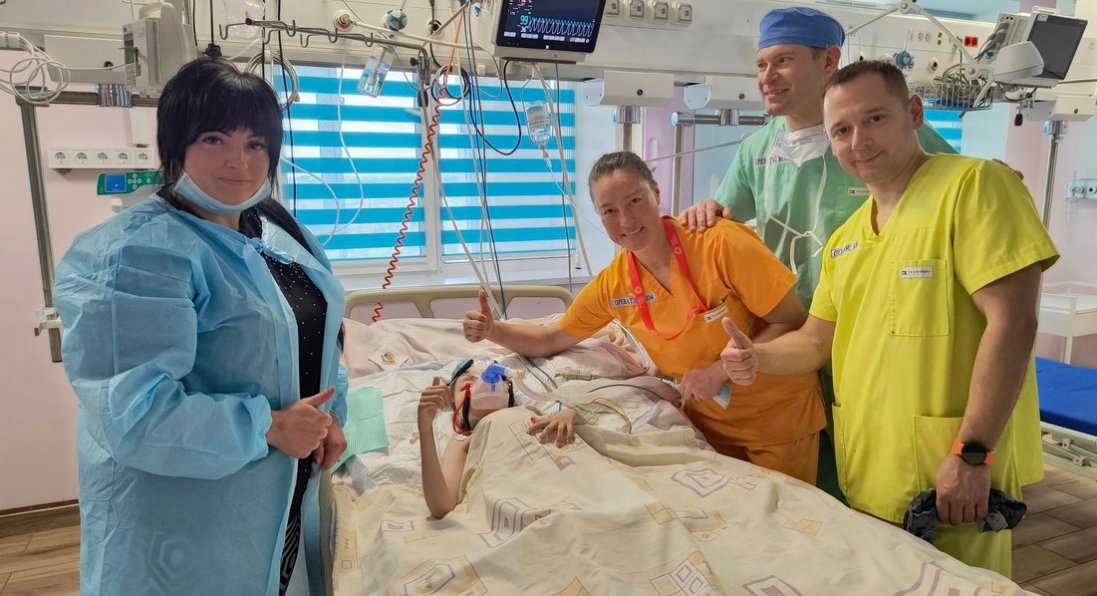 На Львівщини в дитини хребет викривився на 160 градусів: її оперували