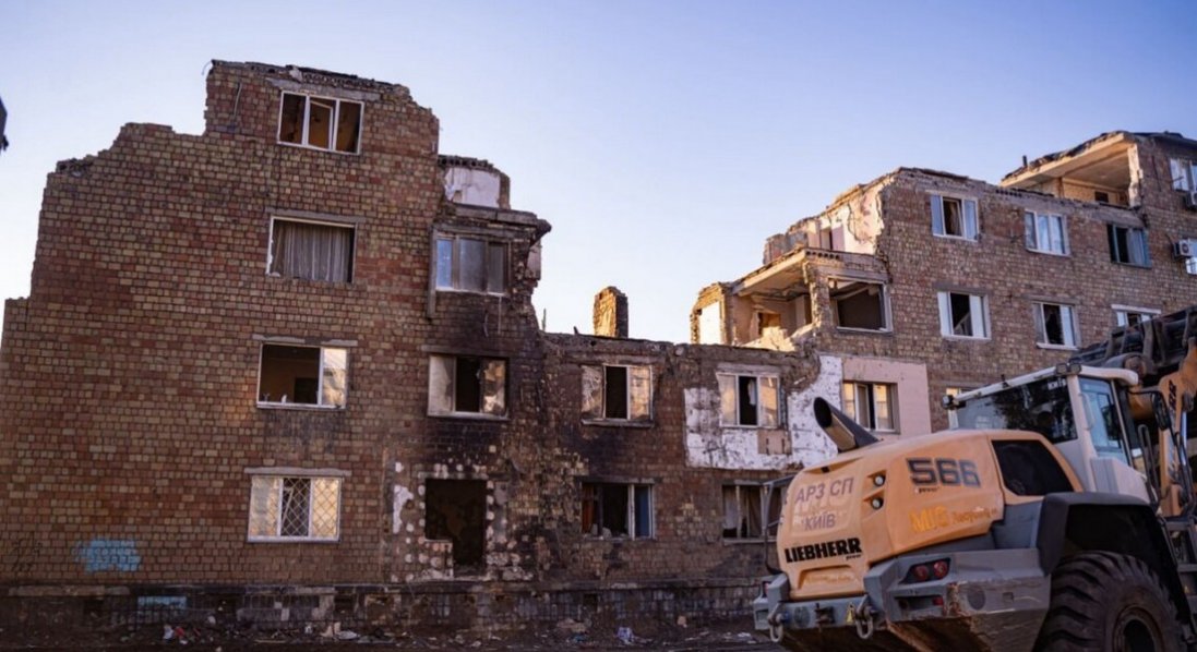 Удар росії по Києву: завершили рятувальні роботи