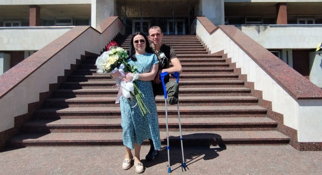 «Після поранення не хотів жити, а тепер я щасливий, бо маю дружину й дитину»