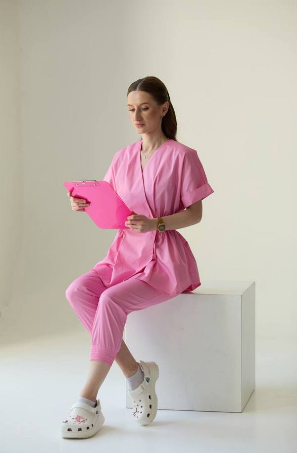  Інфекціоністка Аліна Сизова