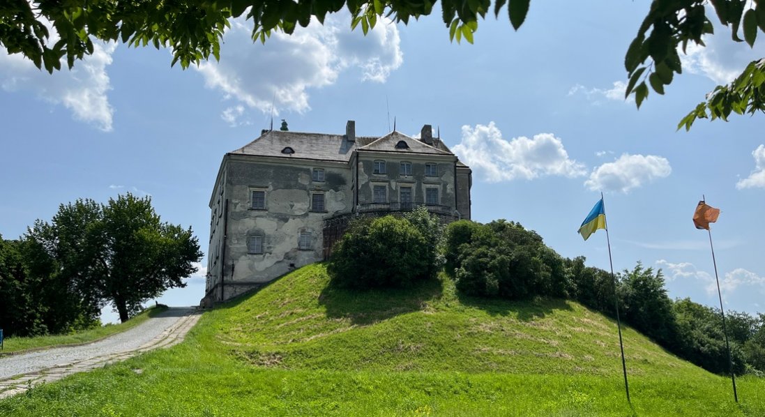 Тут народився майбутній король, вирувало кохання і… ходять привиди!