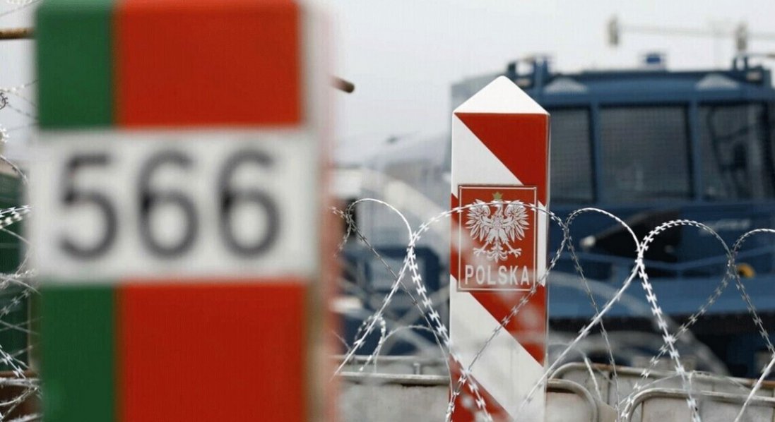 Польща повністю закрила кордон з білоруссю