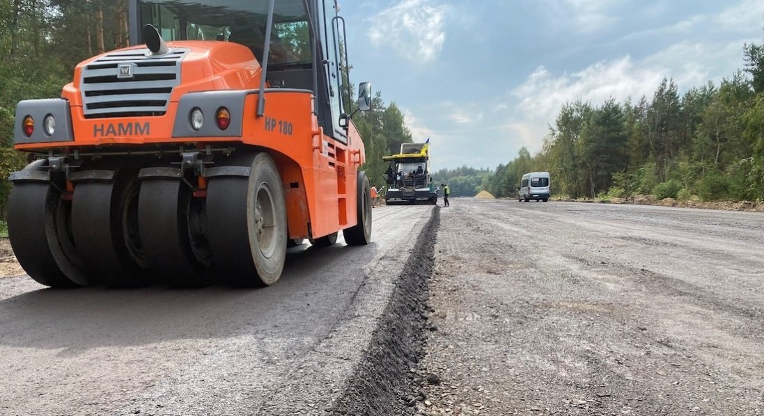 Триває капремонт дороги до «Ягодина»