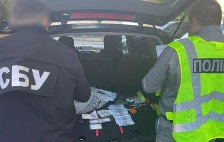 Затримали посадовця Міноборони, якого підозрюють у допомозі військовозобов’язаного