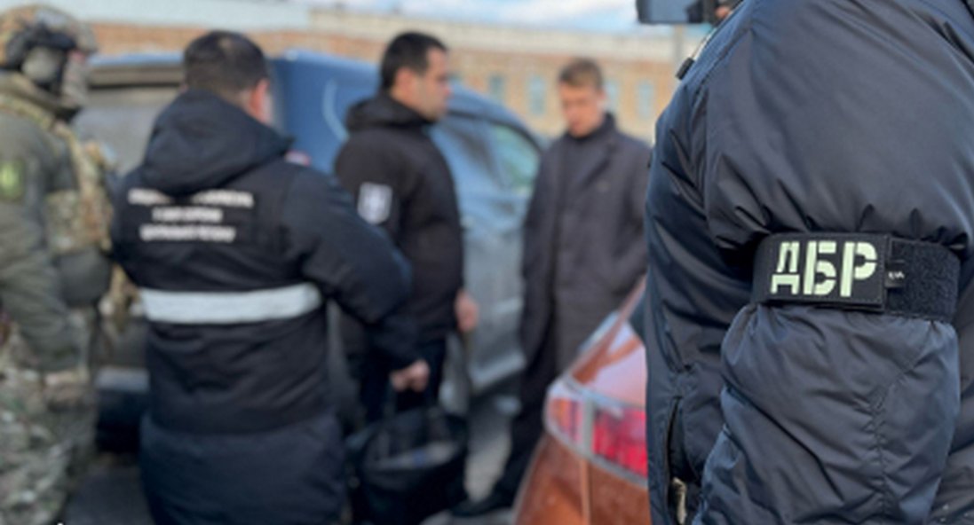 Судитимуть двох військових посадовців за організацію корупційної схеми у столичному та волинському ТЦК