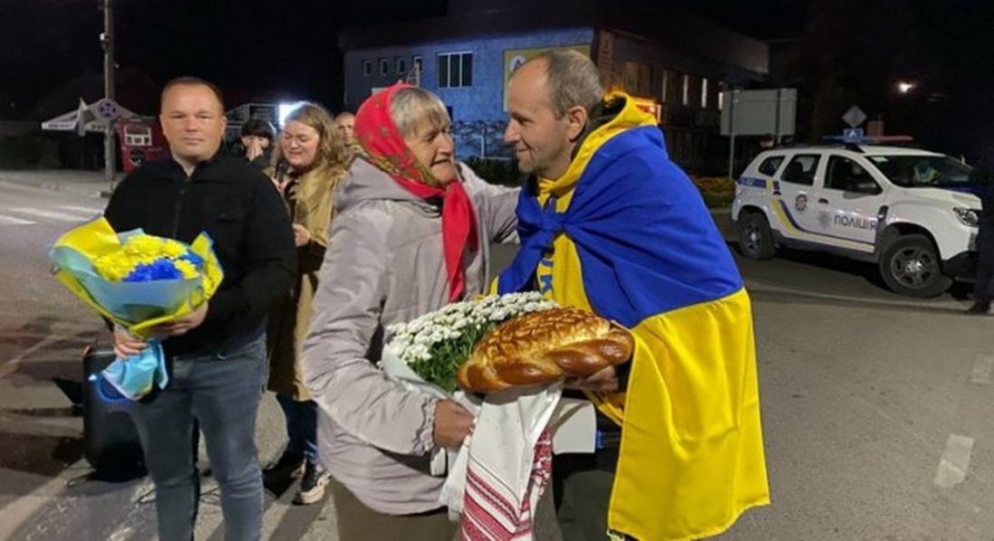 На Волині зустріли звільненого з полону захисника