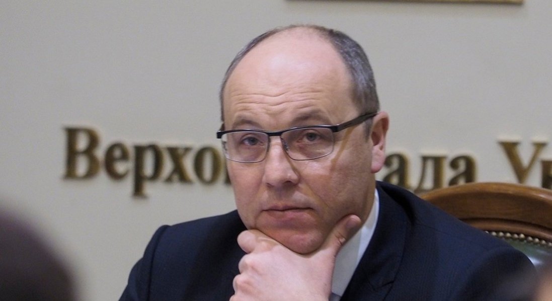 Зеленський присвоїв Андрію Парубію звання Героя України