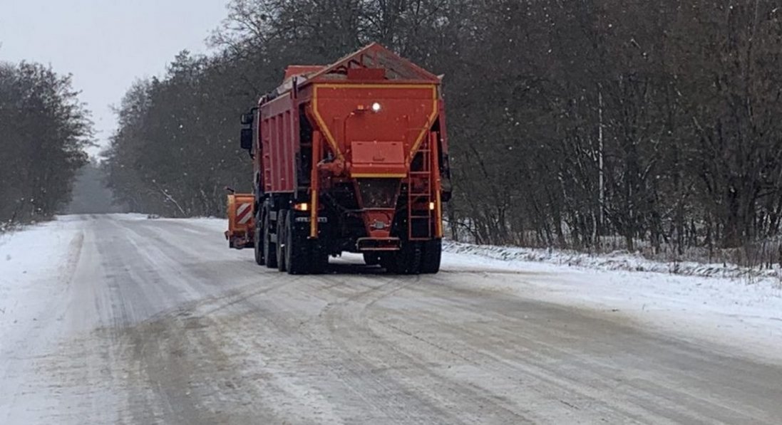 Скільки мільйонів потрібно на утримання волинських доріг взимку