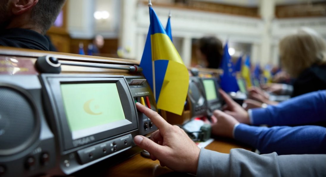 В Україні критичним підприємствам дозволять на 45 днів бронювати працівників, які мають проблеми з військовими документами