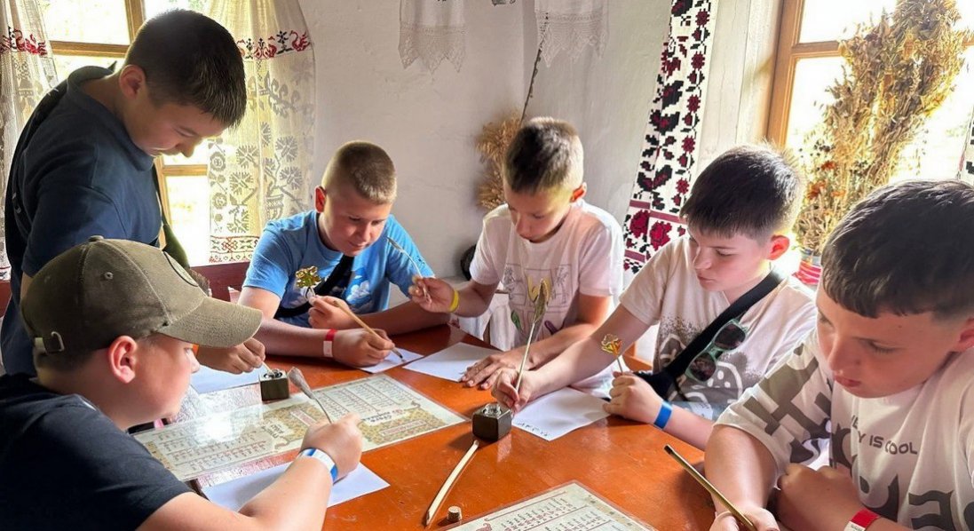 Волинян запрошують на безкоштовні екскурсії в межах проєкту про історію шкільництва