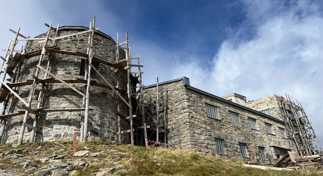 Тут мольфари набиралися сили, а взимку з’являється «білий слон»