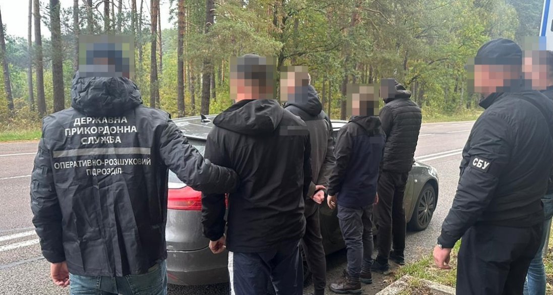 Волинянин за $16 000 хотів переправити чоловіків за кордон