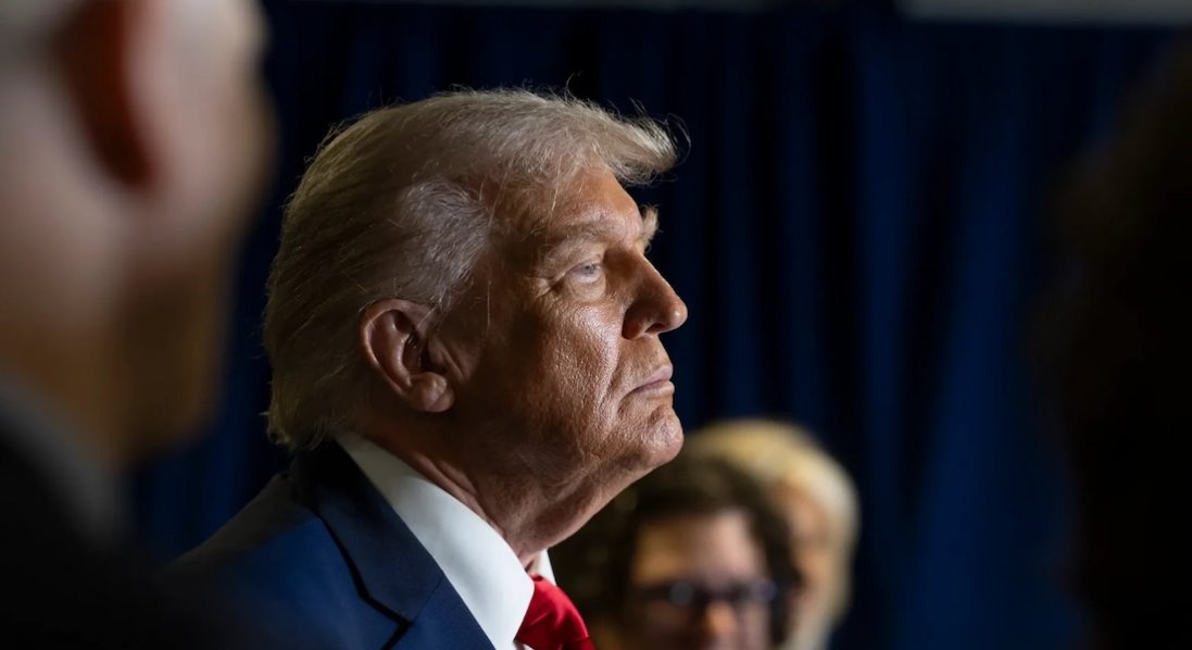 У Чернігові з'явився сквер на честь Дональда Трампа