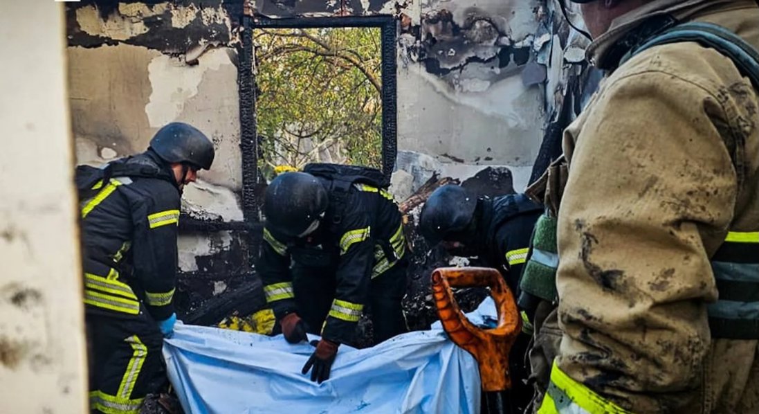 На Київщині через російський обстріл загинули жінка і двоє дітей