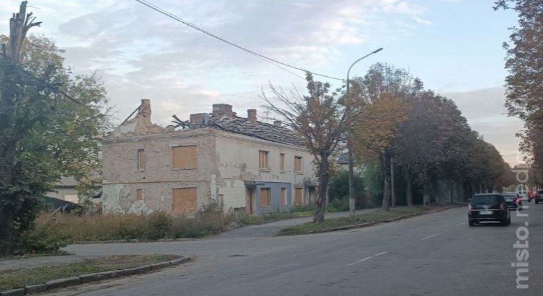 Як у Луцьку відновлюватимуть пошкоджені через обстріл будинки на Стрілецькій