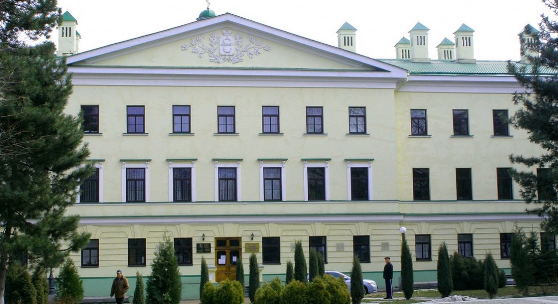 Тут плачуть навіть досвідчені лікарі, а поранених витягують майже з того світу