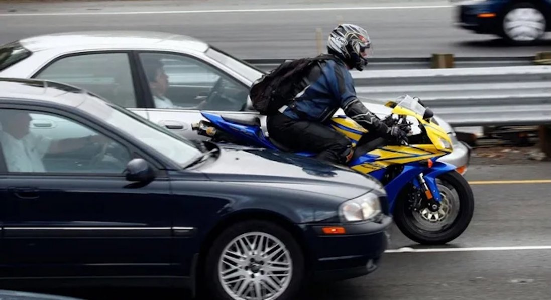 У Луцьку просять заборонити їзду на мотоциклах після 22:00