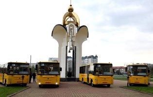 На Волині чотири громади отримали шкільні автобуси