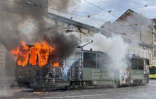 У центрі Львова горів трамвай