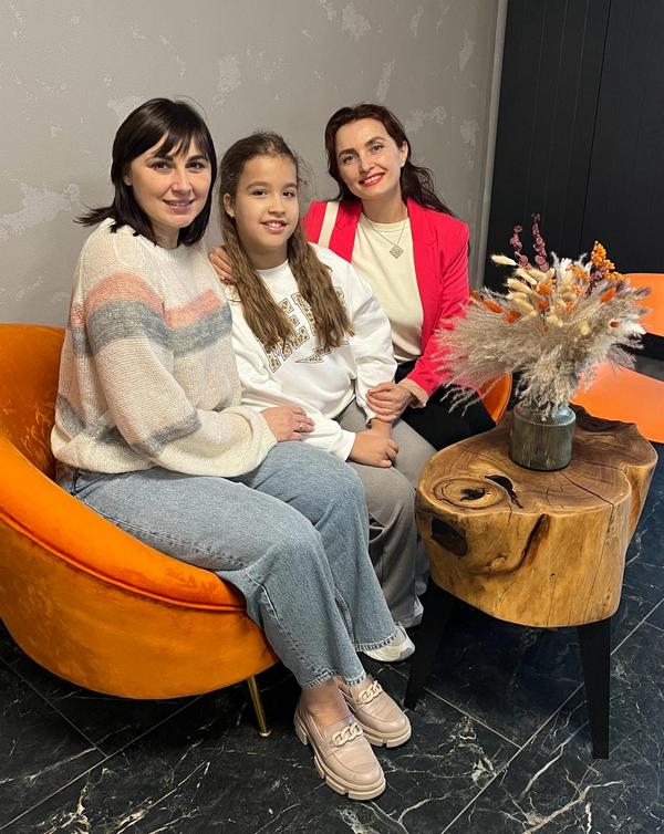 Мар?яна та Маргаритка з Оксаною Бубенщиковою