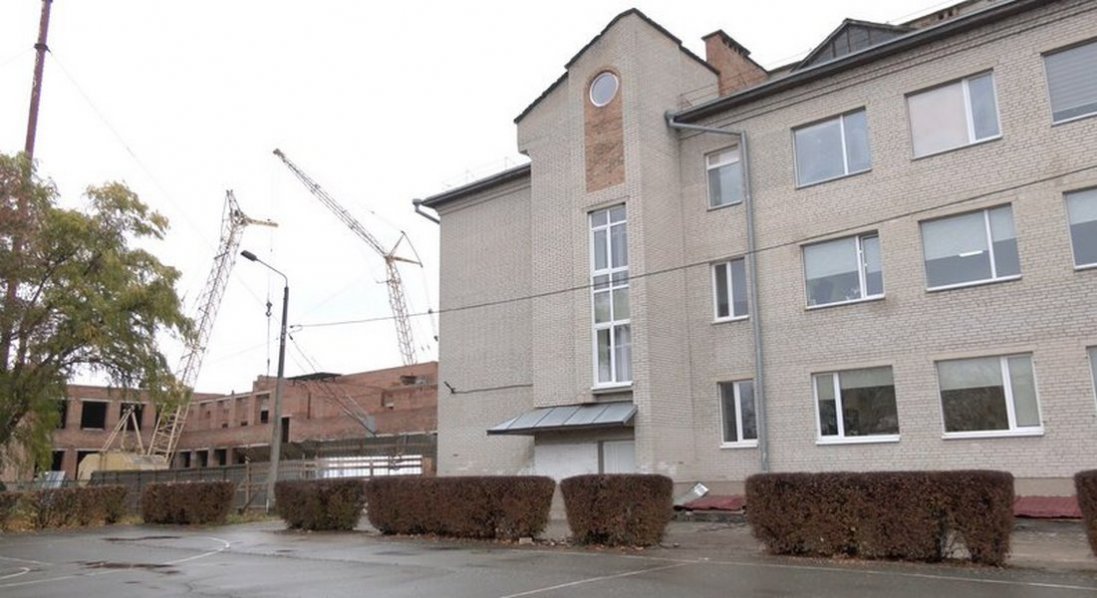 Чому затримується будівництво 13 школи у Луцьку