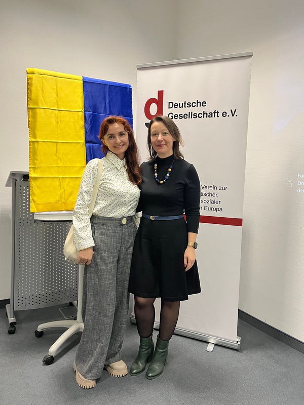 Оксана Бубенщикова і Тетяна Клуґ