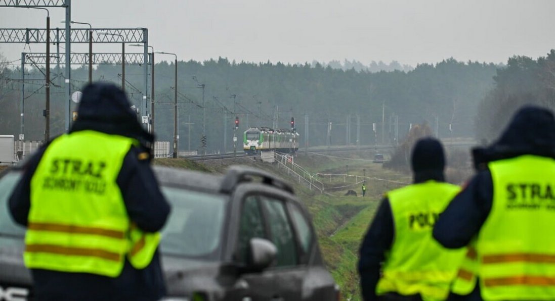 Диверсії на залізниці: Польща запросила у білорусі екстрадицію двох українців
