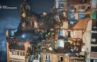 У Тернополі третю добу розбирають руїни: що відомо