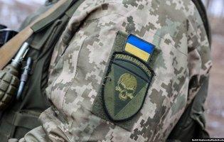 Військовий з Луцька пообіцяв звільнити іншого зі служби