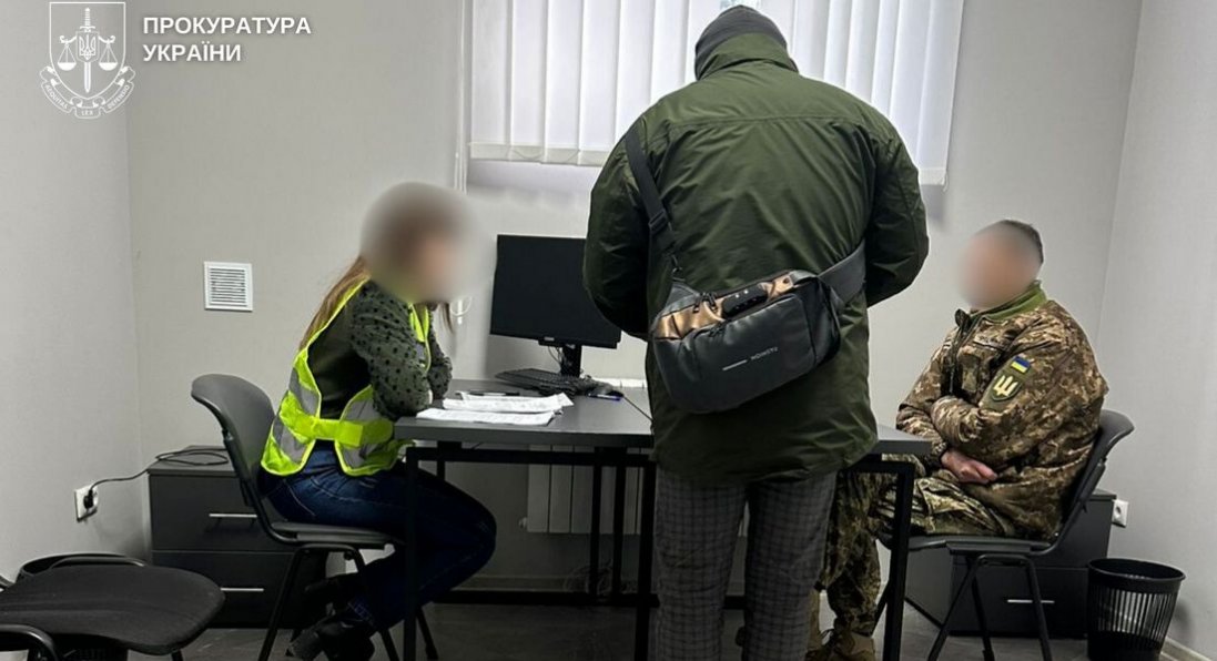 Мешканець Житомира ґвалтував двох племінниць, одна з них народила і покинула дитину на вулиці