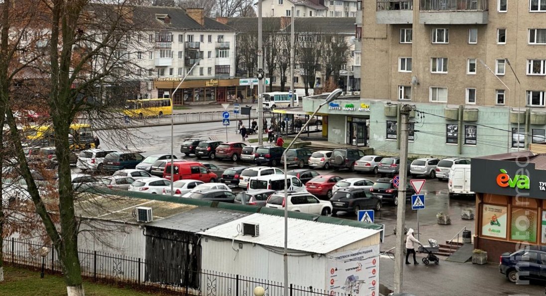 У Луцьку облаштують платну парковку