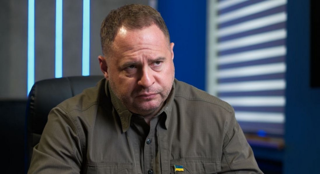 Єрмак підтвердив обшуки