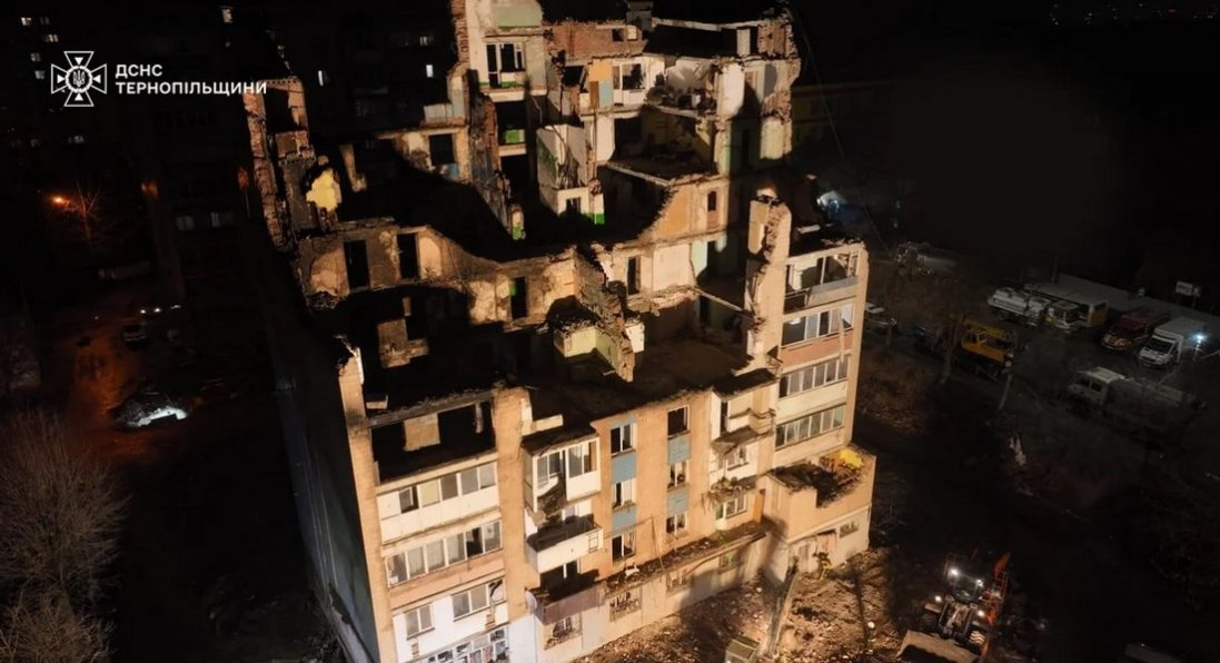 У Тернополі не підлягає відновленню будинок, в який влучила ракета рф