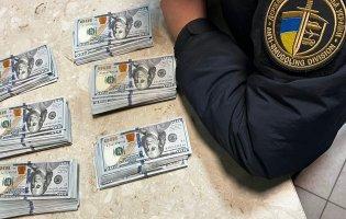 На  «Устилузв» подружжя намагалось вивезти готівкову валюту, обсяг якої перевищував дозволений ліміт на майже 2,2 млн
