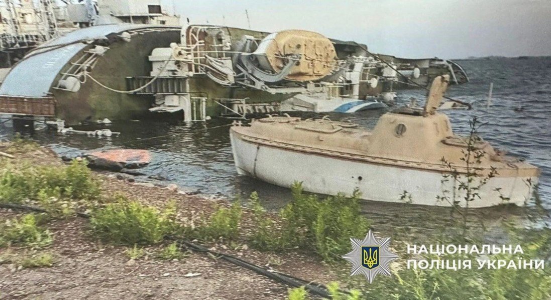 Експосадовець Міноборони організував продаж списаних військових кораблів