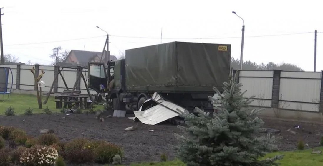 Під Луцьком розбилися військові у вантажівці