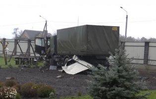 Під Луцьком розбилися військові у вантажівці