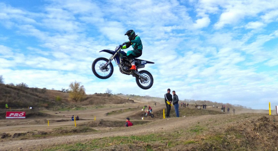 На Волині посилюють контроль за підлітками на мотоциклах