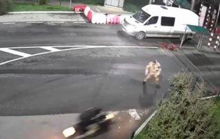 Українець намагався прорватися через пункт пропуску на мотоциклі